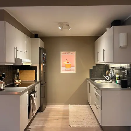 Апартаменты Close To The Center, Modern